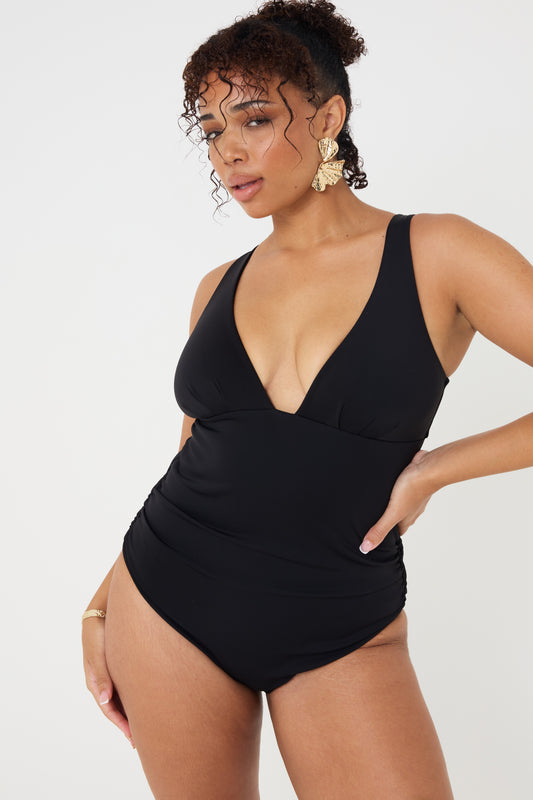 Plunging V-Neckline SMOOTH BLACK